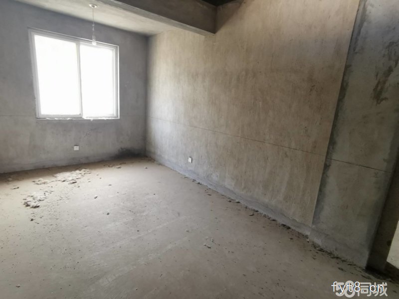 出售 宏泰春晖苑 6楼复式 送车库 满五唯一 可以按揭 诚心