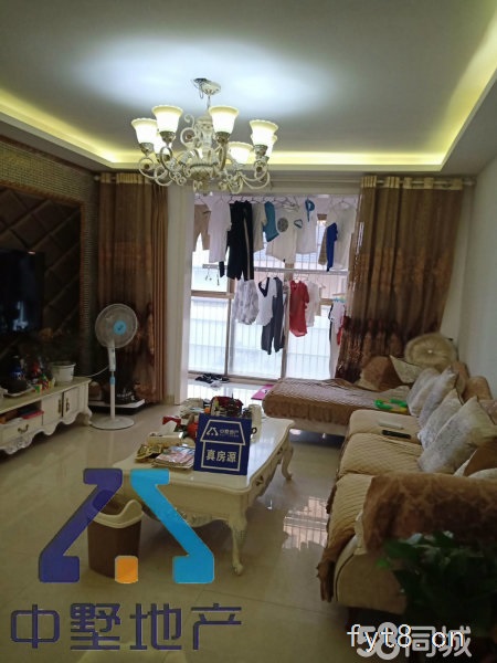 精装边套 大三室 环境优美,性价比高。